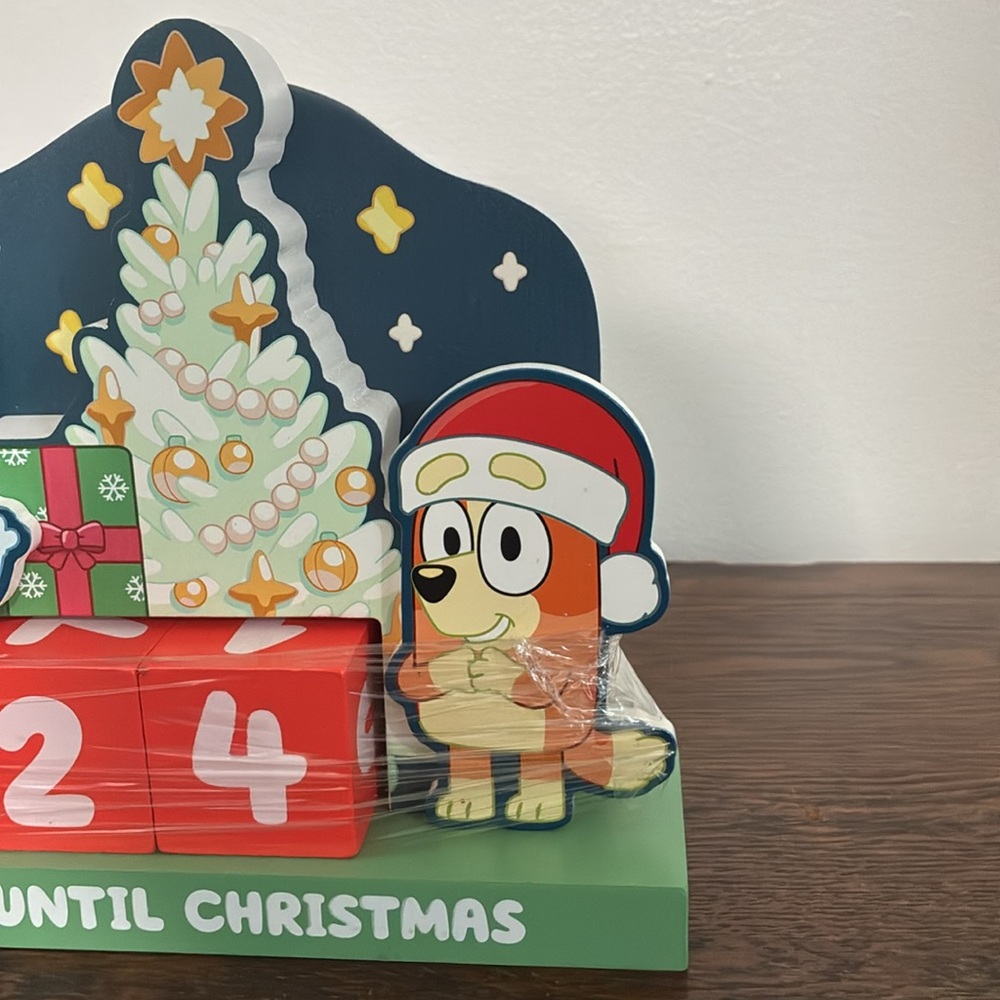 NWT- Bluey & Bingo- Wooden Days Until Christmas Countdown Calendar w/ # Blocks - Picture 5 of 17